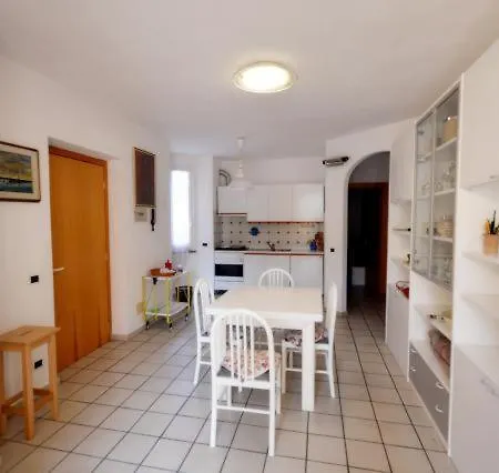 Apartamento Trilocale Al Porto *